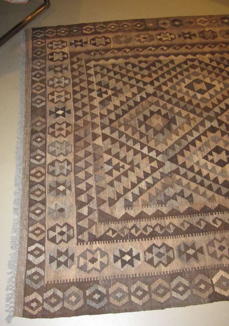Croate Kilim teint à la végétalité en vente