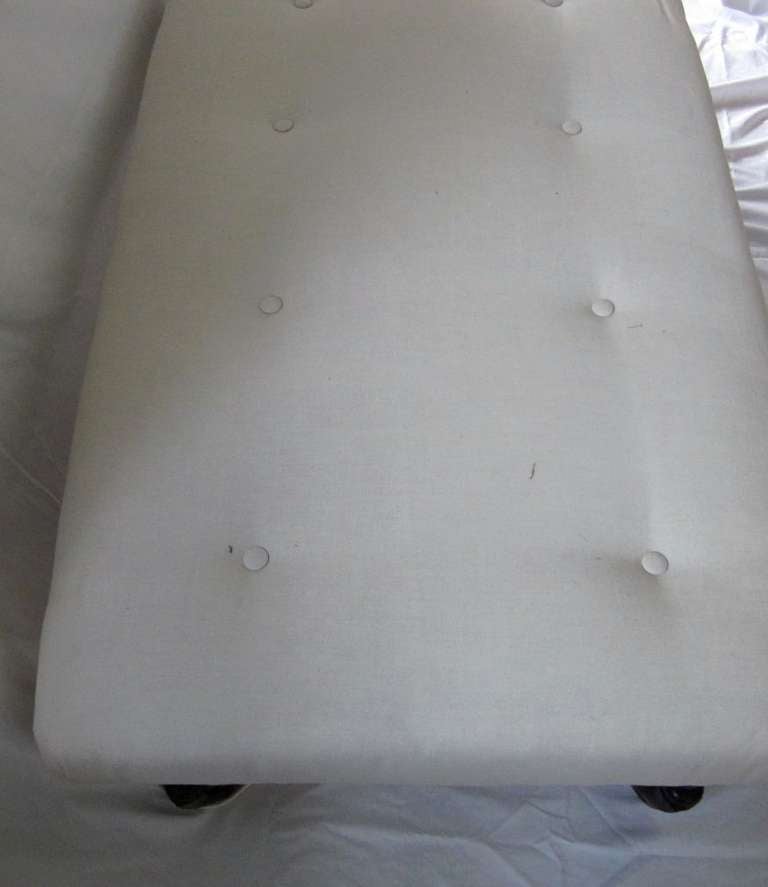1920's English Tufted Ottoman In Excellent Condition In New York, NY