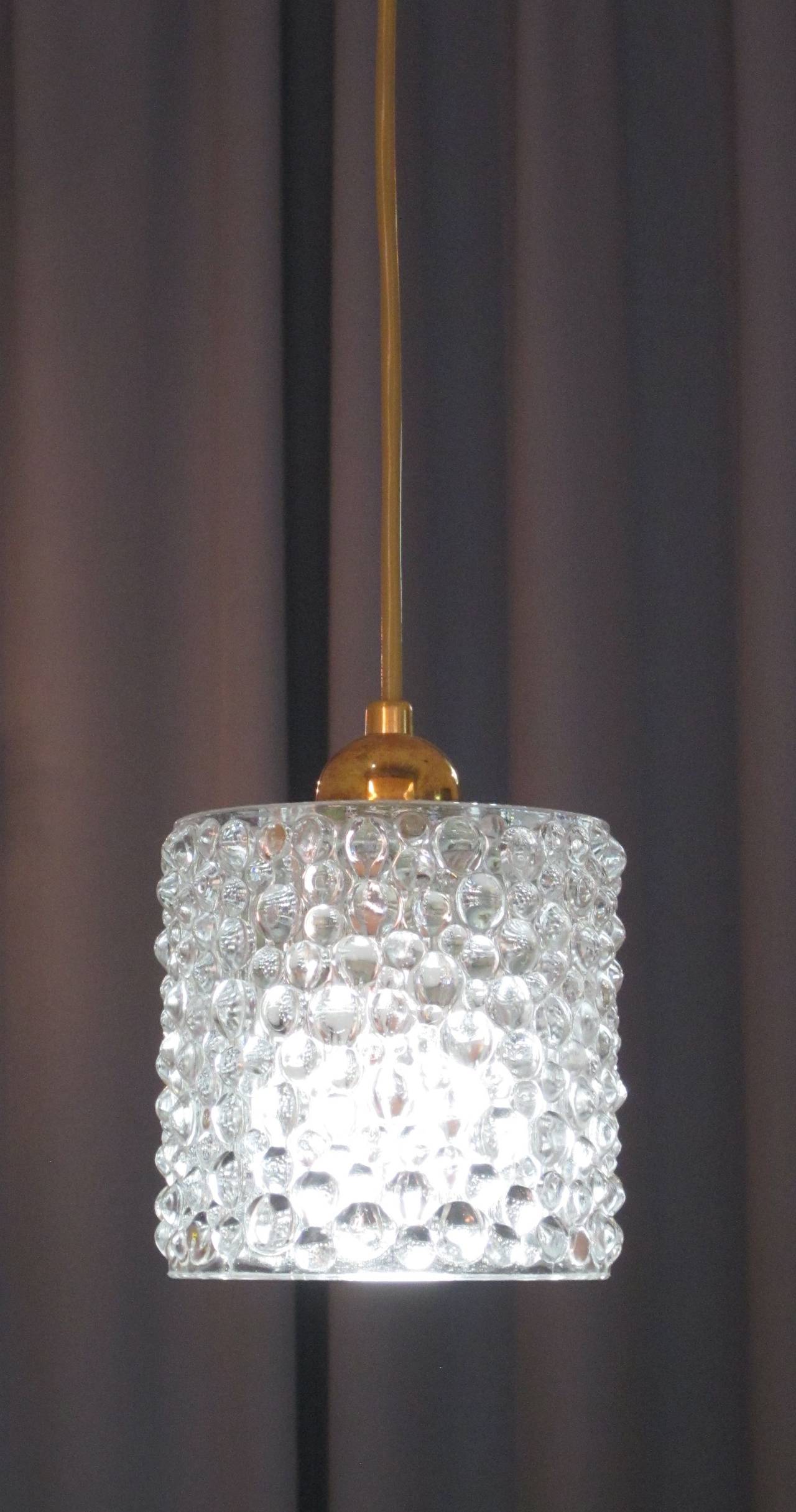 1960s Crystal Textured Pendant Lamps, Set of Four, Italy In Excellent Condition For Sale In New York, NY