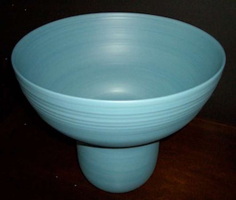 Handmade in Italy, this turquoise fine ceramic wide mouth vase has a beautiful and delicate matte finish.
Food safe.
