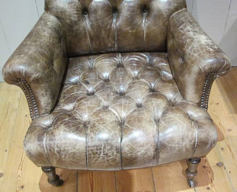 Tufted Leather Pair of Club Chairs, England, 1850c 4