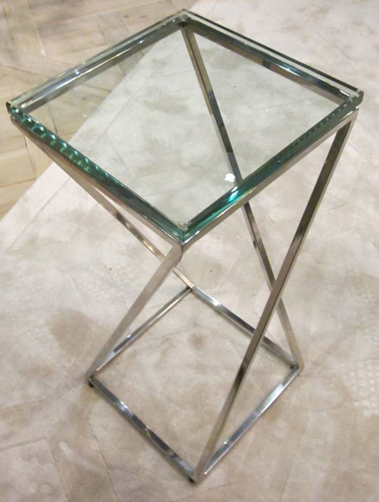 Contemporary Square Glass Top Cocktail Table In New Condition For Sale In New York, NY