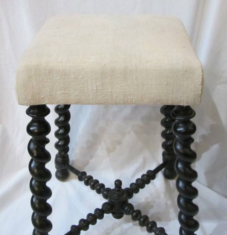 Napoleon III Upholstered Foot Stool, circa 1890 France In Excellent Condition In New York, NY