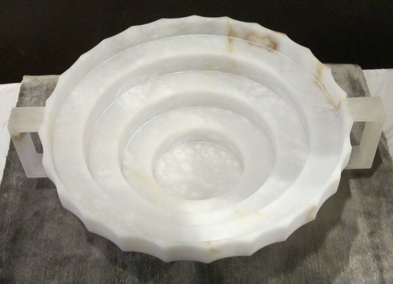 Contemporary Italian Large Alabaster Bowl In New Condition In New York, NY