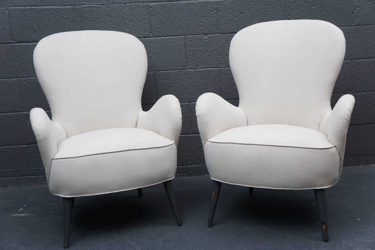 Turned Pair of Italian Midcentury High Back Chairs For Sale