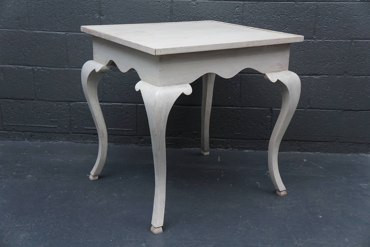 Queen Anne Style Tray Top Table in White