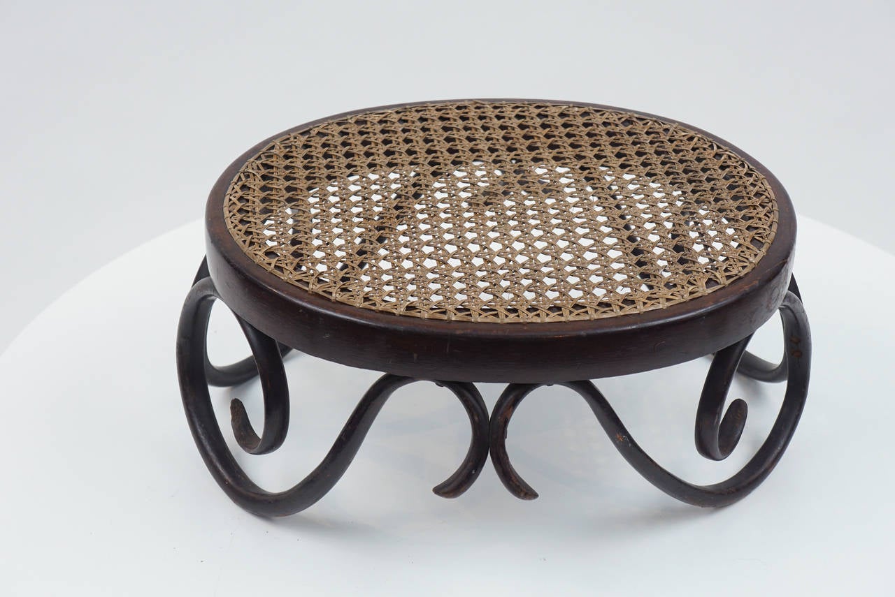 Thonet, 1904 Bentwood Foot Stool In Excellent Condition For Sale In Hudson, NY