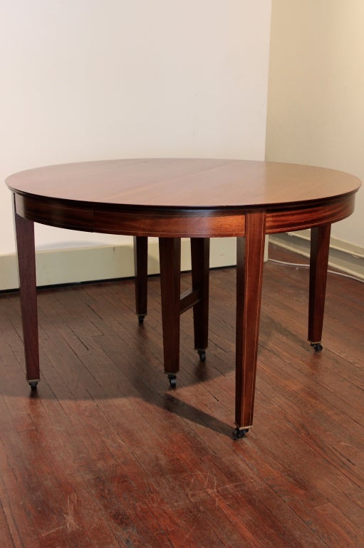 American Hepplewhite Style Dining Table with Six Leaves