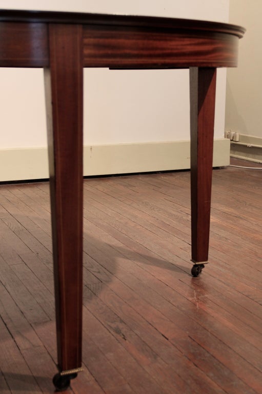 Hepplewhite Style Dining Table with Six Leaves 1