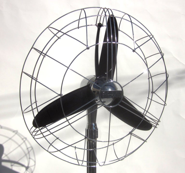 A more beautiful design in fans would be difficult to imagine. Marelli of Italy created this iconic form in polished bakelite and chrome, echoing modern aviation forms. We have just fully serviced the mechanics, and it works flawlessly, including