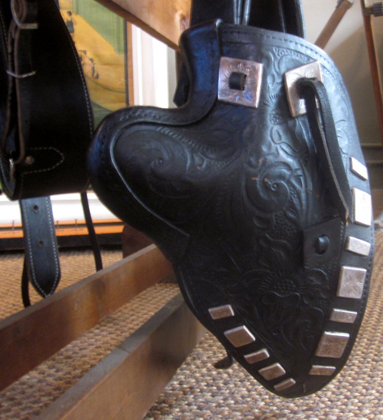 Celebrity Owned Silver Decorated Parade Saddle In Good Condition In North Hollywood, CA