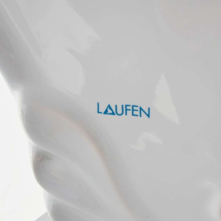 The Ultimate Ceramic Throne by Laufen In Excellent Condition In North Hollywood, CA