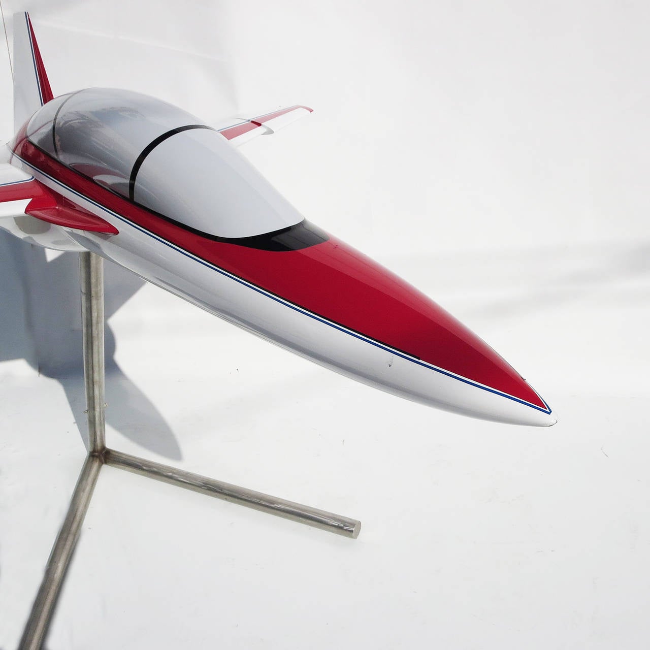 Modern Painted Aluminum Wind Tunnel Model for ATG Javelin Jet