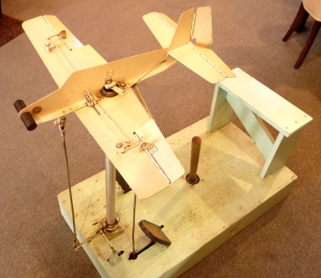 Mid-20th Century 1930's Mechanical Flight Simulator For Sale