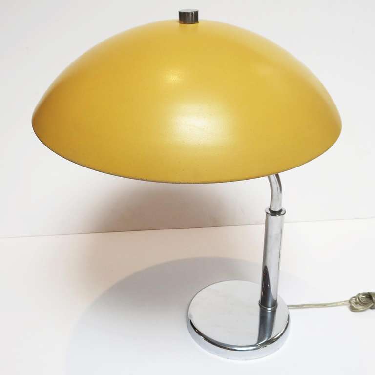 American Early Rare Table Lamp by Walter Von Nessen