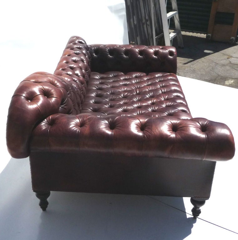 Contemporary Leather Chesterfield Fainting Sofa by George Smith