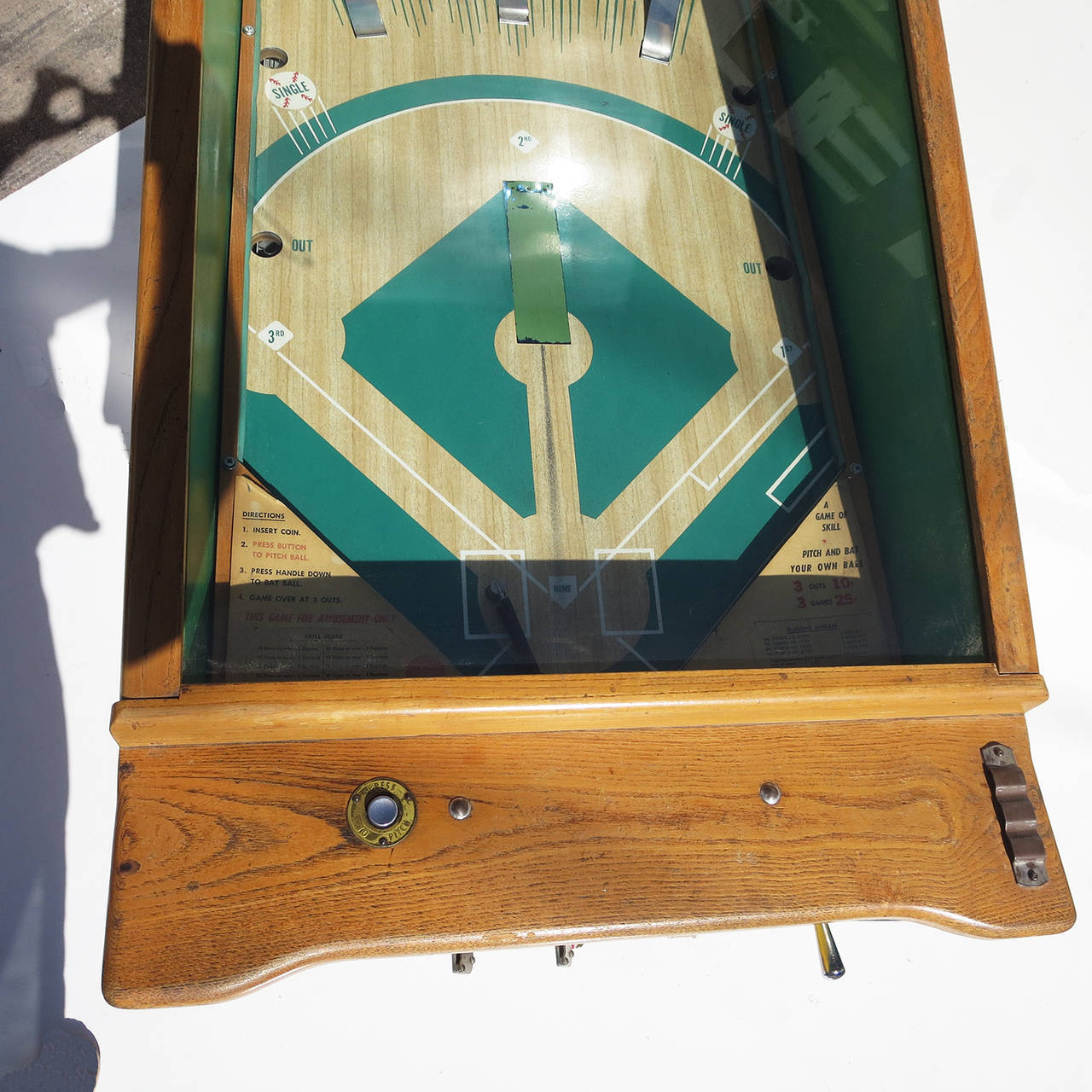 vintage arcade baseball game