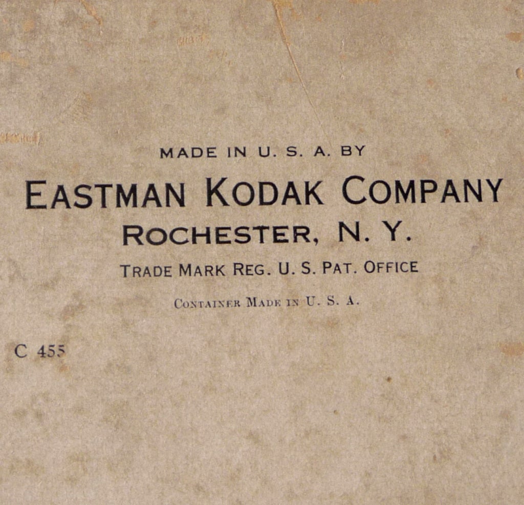 Complete Kodak 1930 Gift Box Camera by Walter Dorwin Teague 3