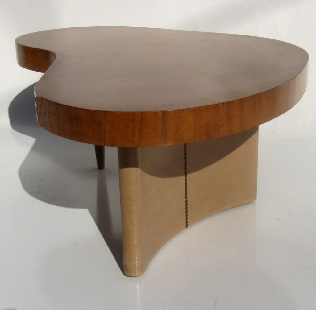 Pictured in Herman Miller's 1940 catalog, this lovely amoeba coffee table was part of Rohde's 