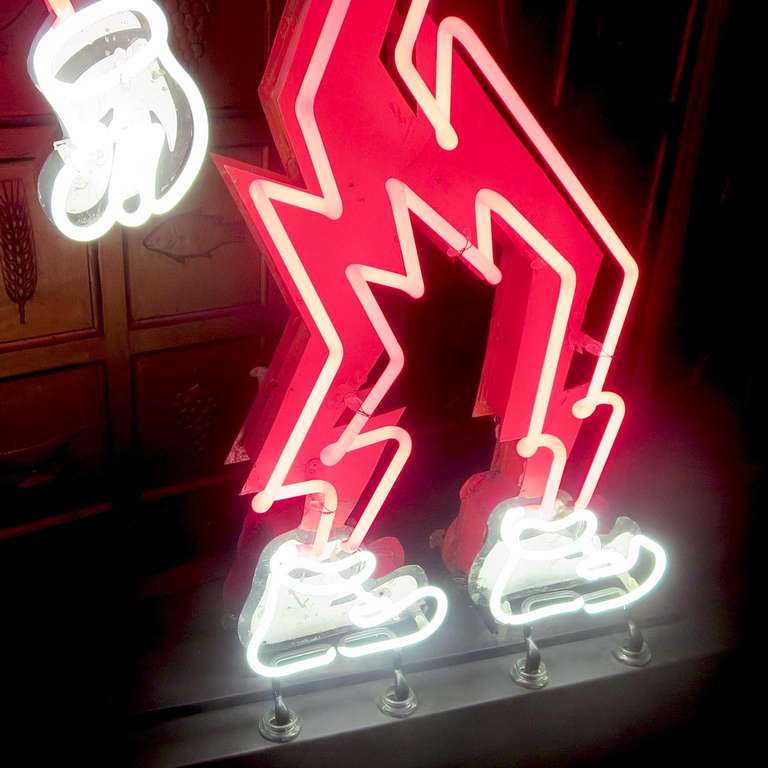 Reddi Kilowatt Double Sided Neon Sign In Good Condition In North Hollywood, CA