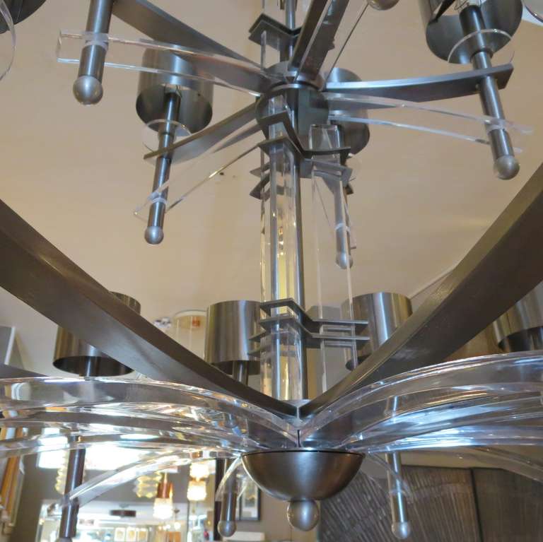 Monumental Mid Century Chandelier in Lucite and Brushed Steel In Excellent Condition In North Hollywood, CA