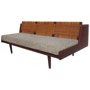 Hans Wegner Expanding Sofa Daybed for Getama at 1stDibs | expanding daybed
