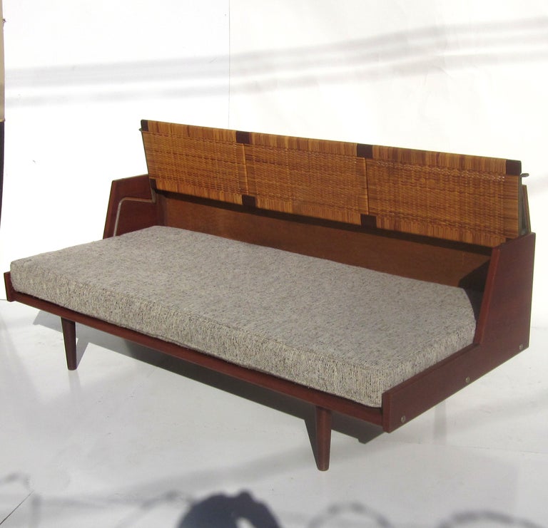expanding daybed