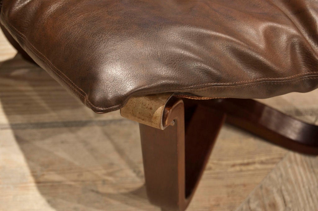 Leather and Rosewood Falcon Chair By Siguard Resell 2