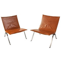 Pair of PK22 
Easy Chair
 by Poul Kjærholm