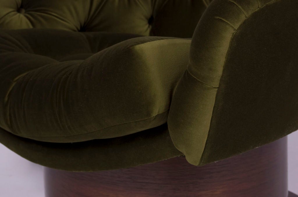 Swivel Club Chair 1