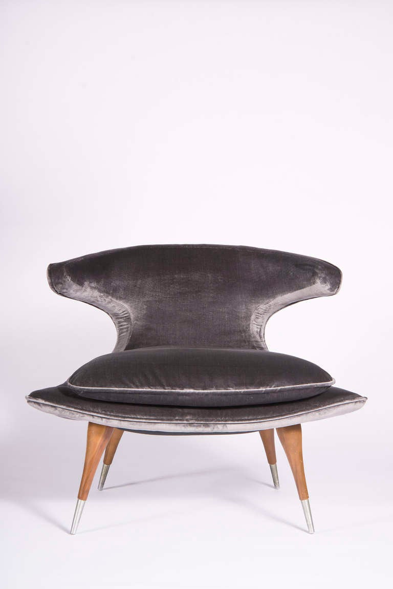 Boomerang Club Chair