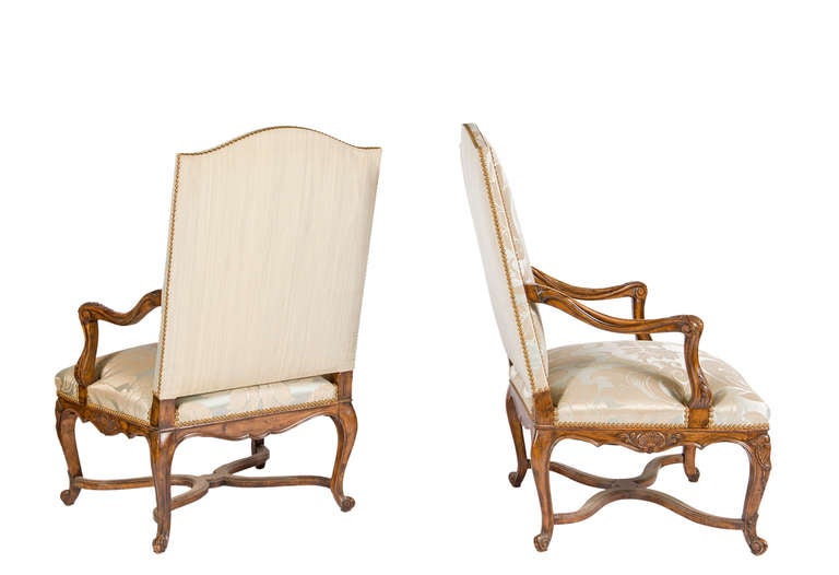 19th Century Pair of Louis XV Style Fruitwood Fauteuils a la Reine For Sale