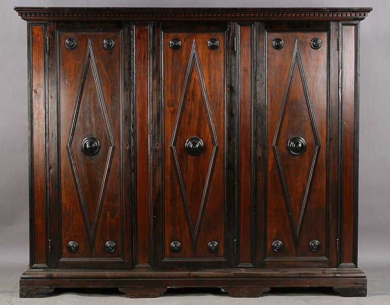 Northern Italian pine cabinet great size (also armoire, buffet, cupboard).