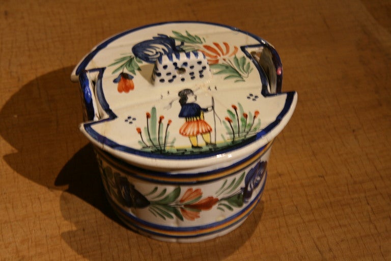 HR Quimper bowl with lid, 19th century.