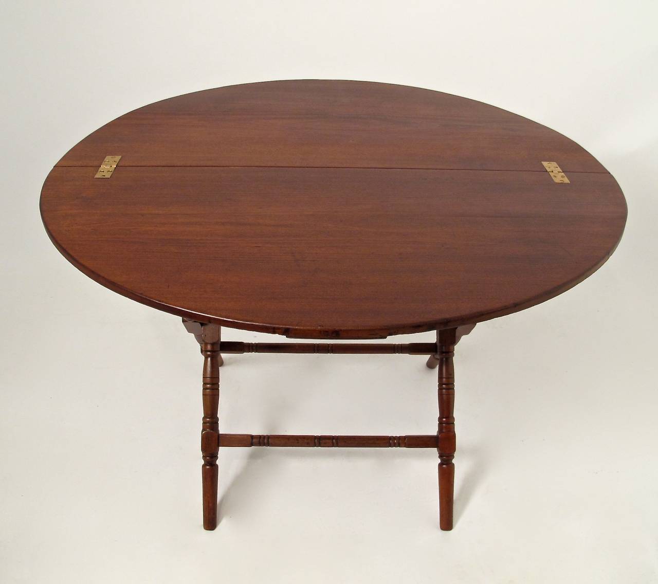 19th Century English Walnut Folding Campaign Table In Good Condition In San Francisco, CA