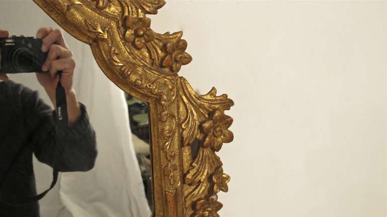 Pair of 18th Century Italian Giltwood Mirrors In Good Condition In San Francisco, CA