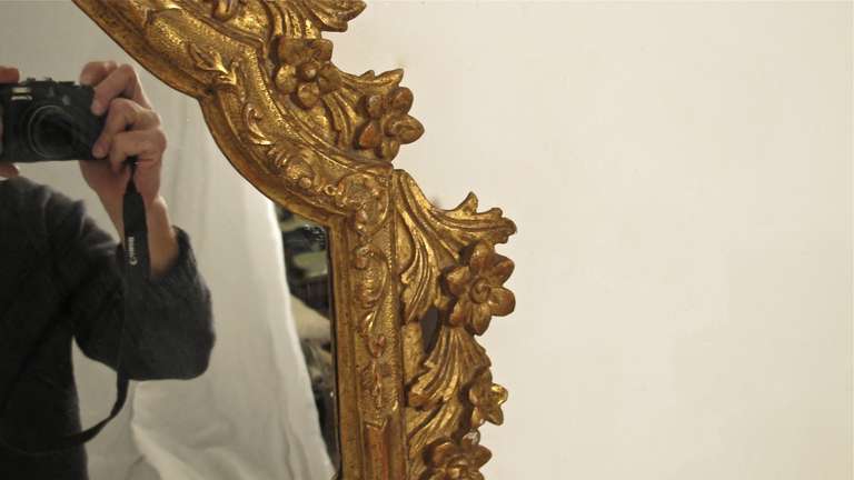 Pair of 18th Century Italian Giltwood Mirrors In Good Condition In San Francisco, CA