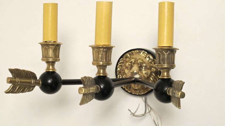 High quality Classical Revival style bronze wall sconces with arrows and black painted ball detail.
France, early 20th century.
Newly re-wired and reconditioned.