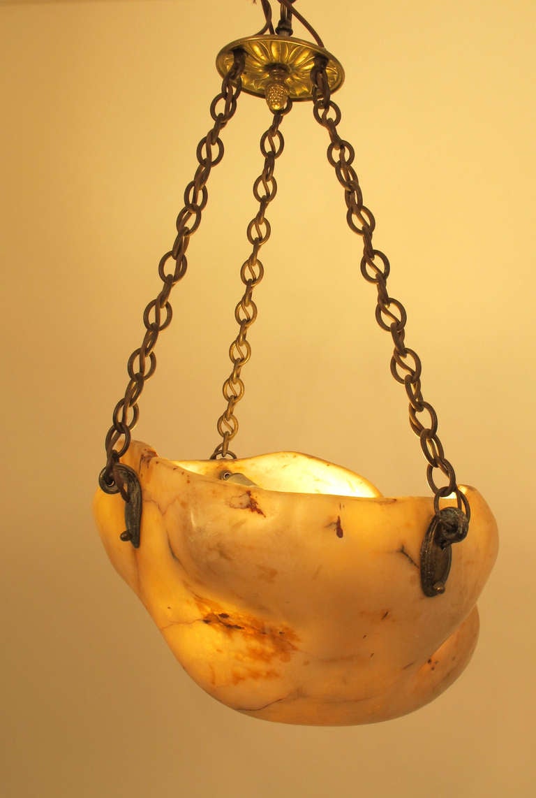 Organic Modern Amber Alabaster Pendant Light Fixture, 20th Century 2