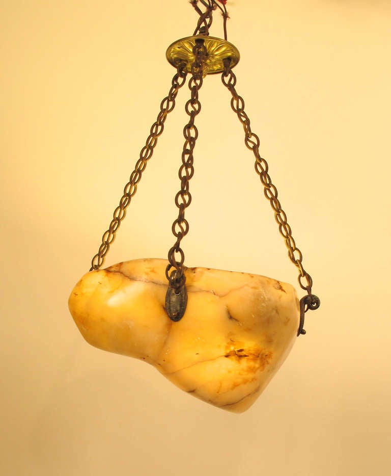 Organic Modern Amber Alabaster Pendant Light Fixture, 20th Century In Good Condition In San Francisco, CA