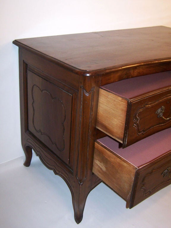 Hand-Carved 18th Century French Walnut Chest of Drawers For Sale