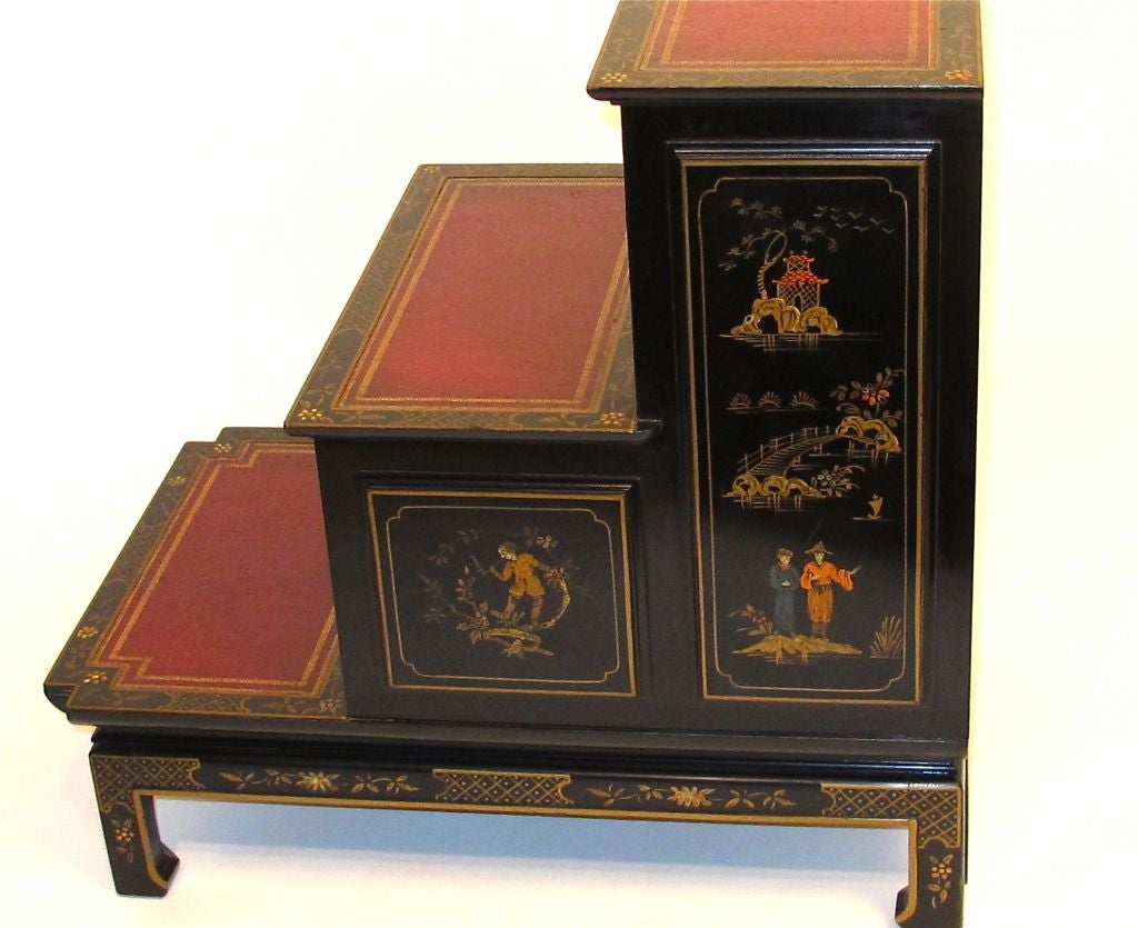 20th Century Chinoiserie Painted End Table/Library Steps
