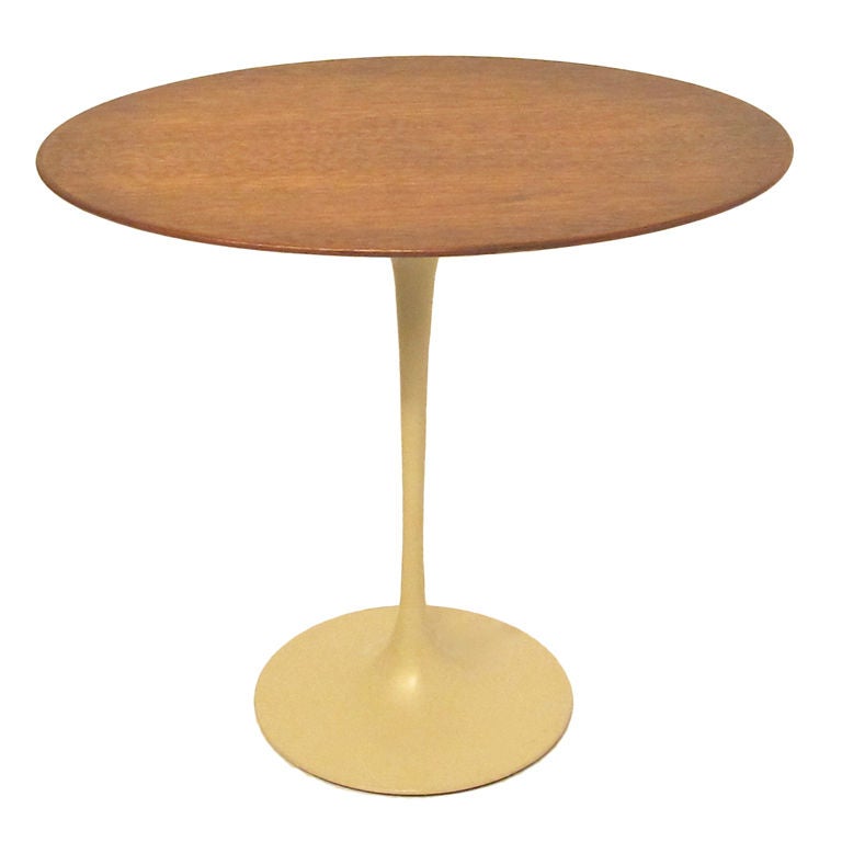 Vintage Knoll Tulip Side Table by Saarinen at 1stDibs