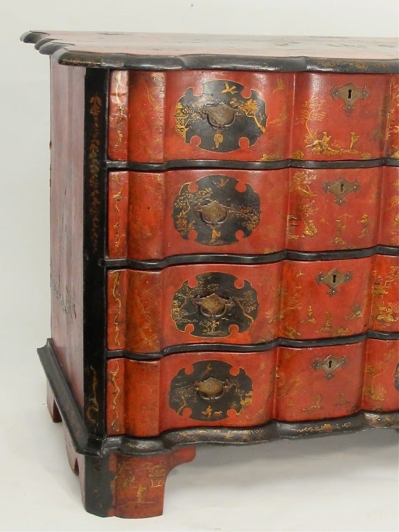 18th Century Dutch Chinoiserie Chest of Drawers In Excellent Condition In San Francisco, CA