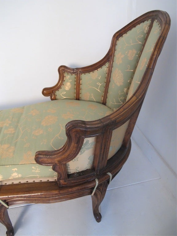 Carved 18th Century French Walnut Chaise Longue