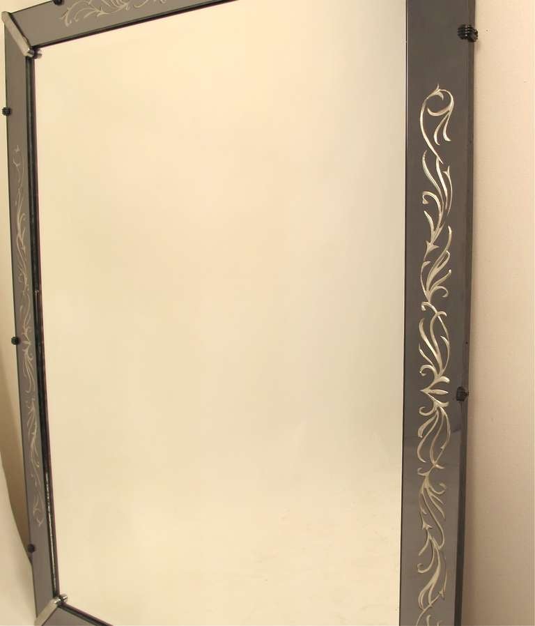 Buriné Miroir en verre buriné et fumé gravé en vente