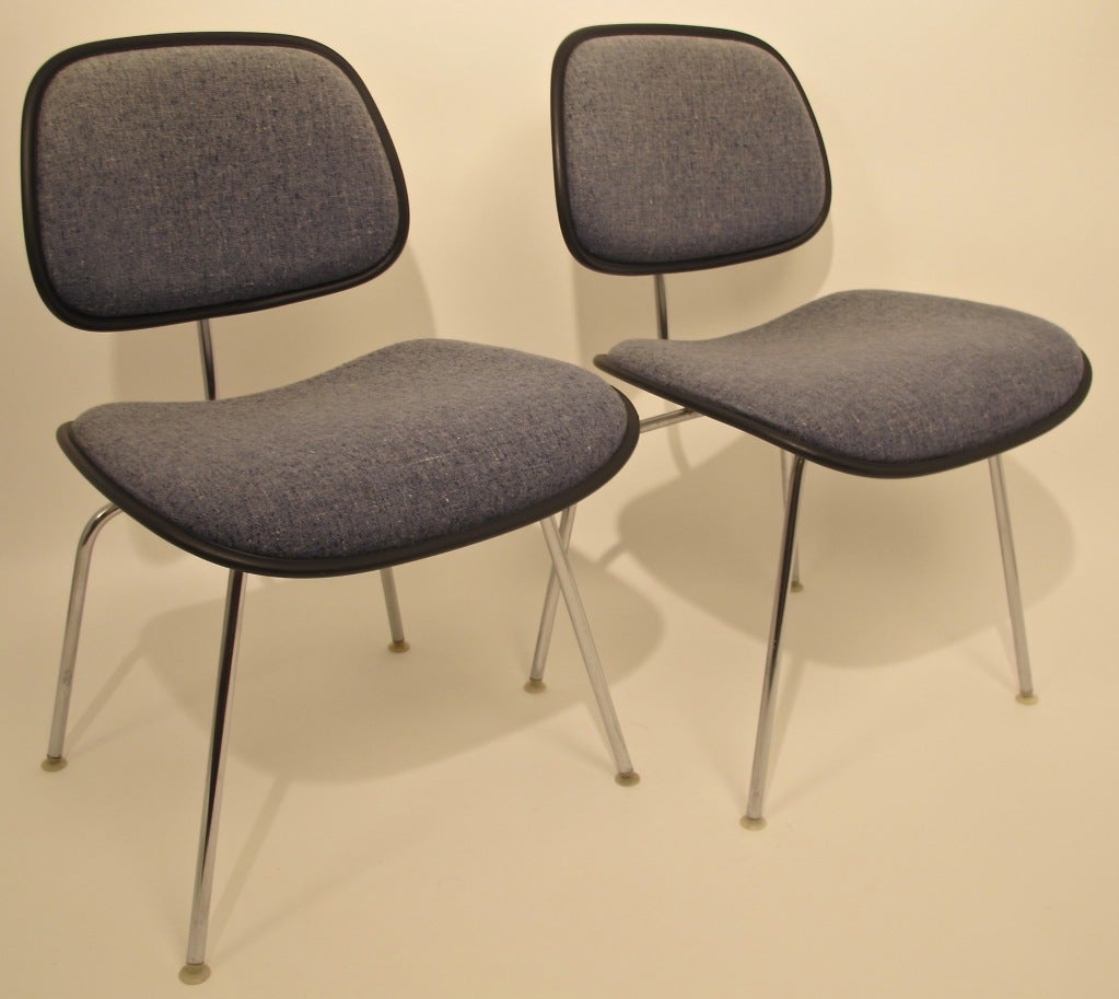Mid-Century Modern Set of 4 Charles Eames for Herman Miller DCM Chairs