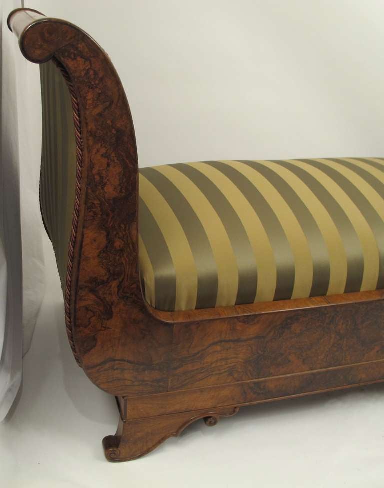 19th Century, French, Louis Philippe Daybed In Good Condition For Sale In San Francisco, CA