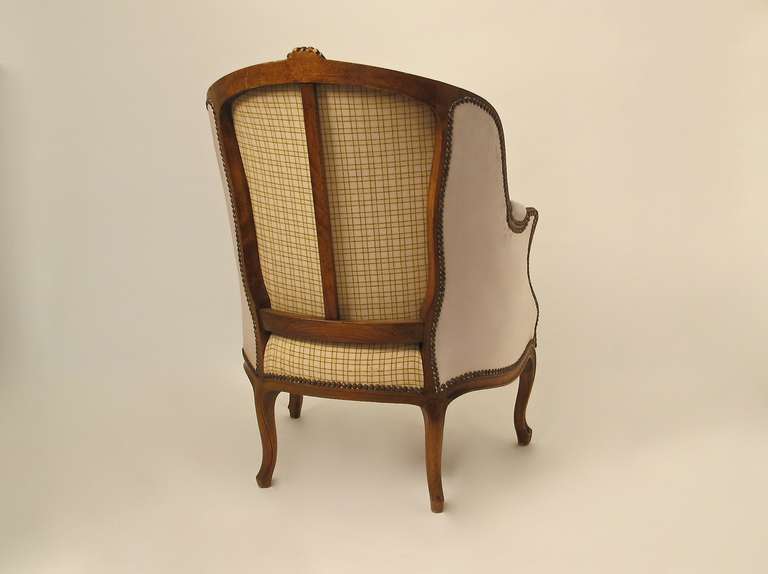 Pair of 19th Century French Bergere/Tub Chairs 3