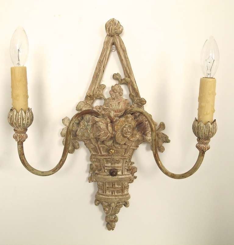 20th Century Pair of Italian Floral Basket Sconces For Sale